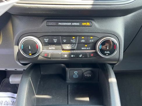 Used 2023 Ford Escape Active AWD/4WD image 27