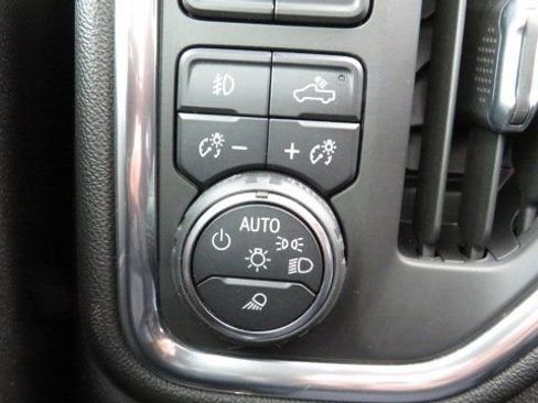 Used 2022 Chevrolet Silverado 3500 High Country image 25