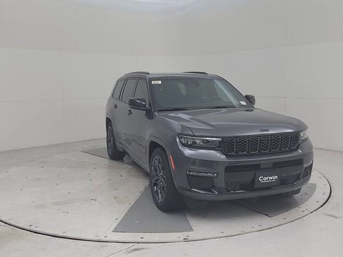 New 2025 Jeep Grand Cherokee L Summit image 5