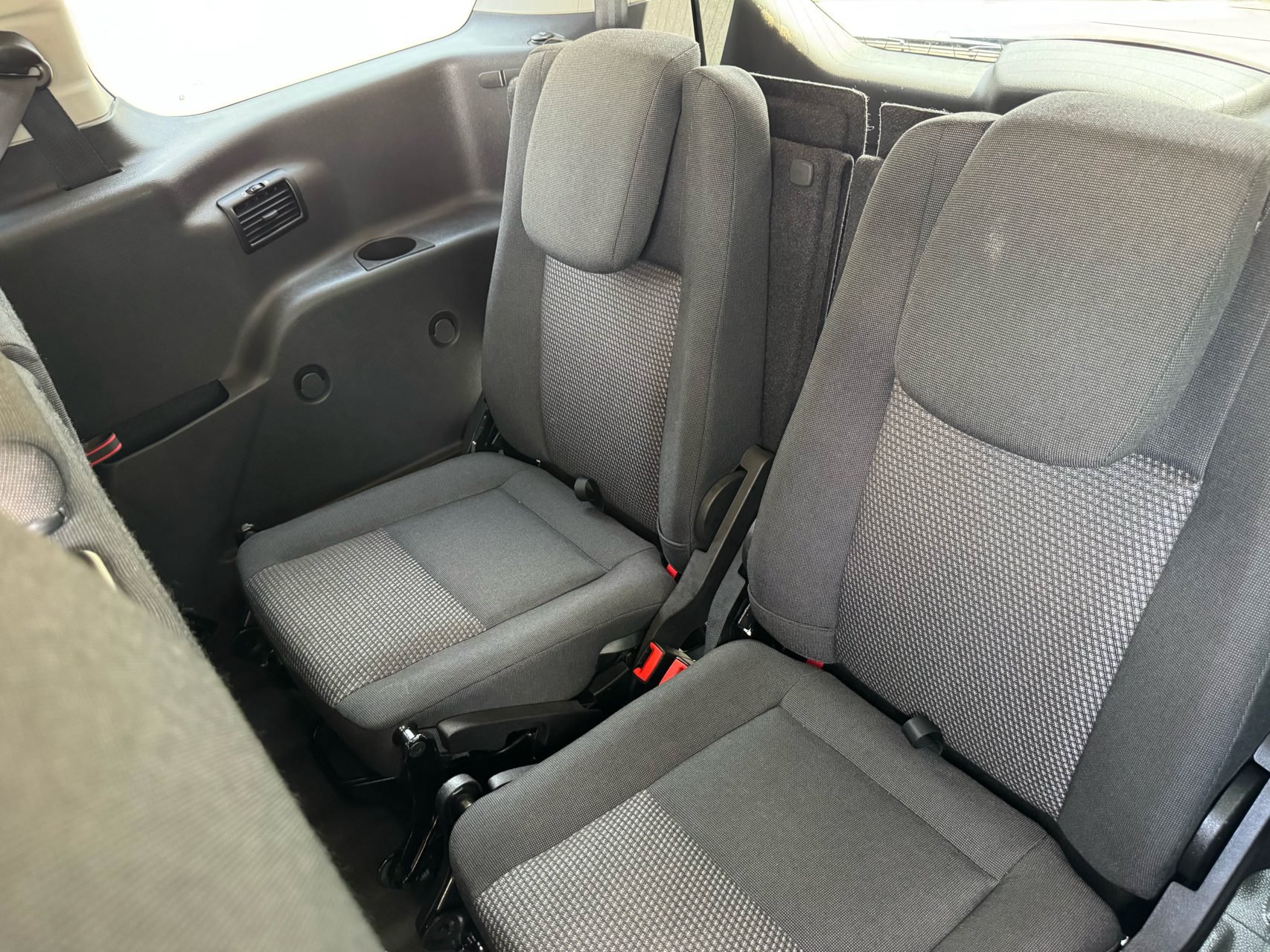 Used 2016 Ford Transit Connect XL FWD image 24
