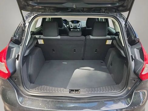 Used 2014 Ford Focus SE w/ SE Sport Package FWD image 41