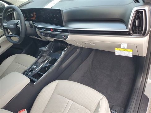 New 2026 Kia Sorento S image 11