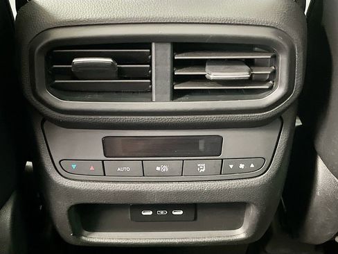 Used 2023 Honda Pilot Touring image 27