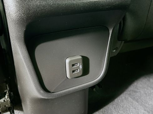 Used 2020 Chevrolet Equinox LT image 24