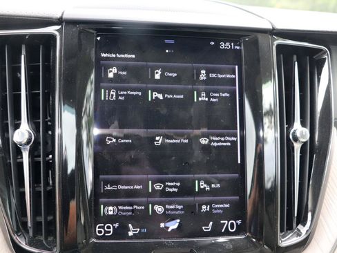 Used 2021 Volvo XC60 T8 Inscription w/ Protection Package Premier AWD/4WD image 23