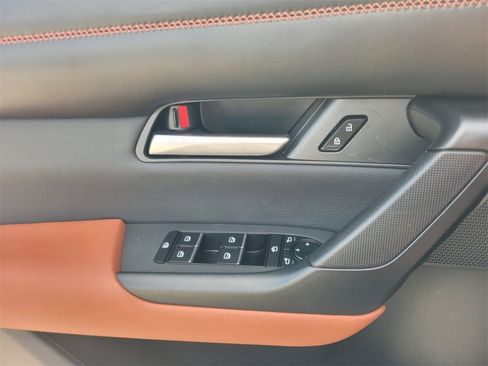 Certified 2025 MAZDA CX-50 Meridian Edition w/ Weather Package image 23