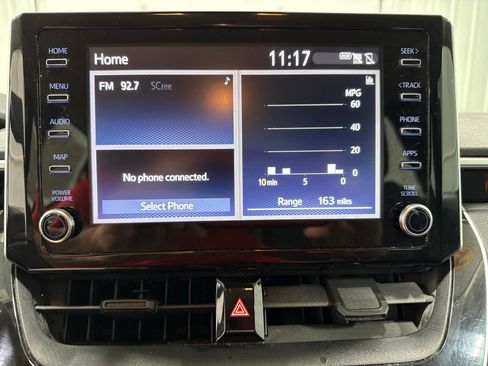 Used 2020 Toyota Corolla LE FWD image 21