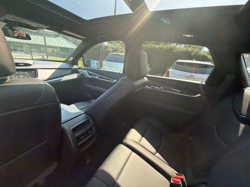 Used 2022 Cadillac XT5 Sportv AWD/4WD image 12