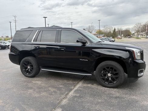 Used 2017 GMC Yukon SLE w/ SLE Value Package AWD/4WD image 18