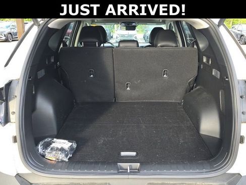 Certified 2024 Hyundai Tucson Limited AWD/4WD image 8