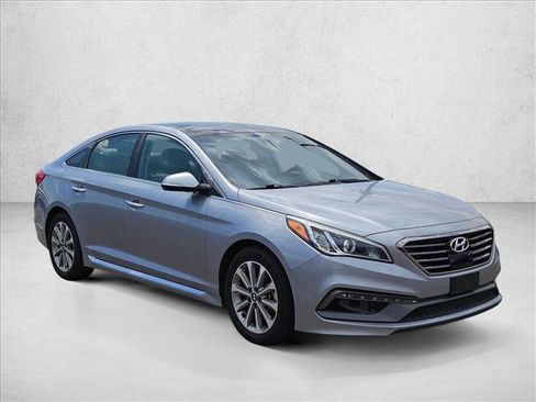 Used 2016 Hyundai Sonata Limited w/ Option Group 05 FWD image 3