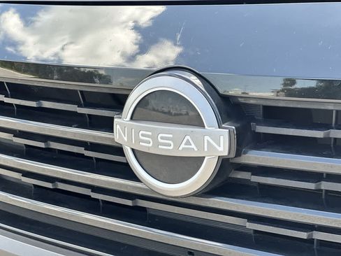 Used 2025 Nissan Kicks S FWD image 11