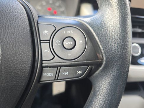 Used 2023 Toyota Corolla LE image 22