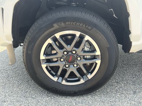 Used 2024 Toyota Tacoma TRD Sport w/ TRD Sport Upgrade Package AWD/4WD image 9