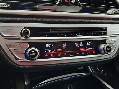 Used 2019 BMW 750i xDrive w/ M Sport Package image 36