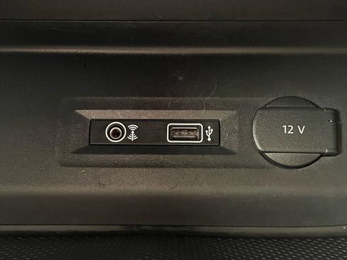 Used 2019 Volkswagen Atlas SE w/ Panoramic Sunroof Package image 17