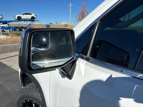 Certified 2024 GMC Sierra 1500 SLT image 28