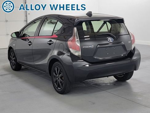 Used 2016 Toyota Prius C Persona Series image 7
