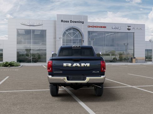 New 2026 RAM 2500 Laramie AWD/4WD image 7