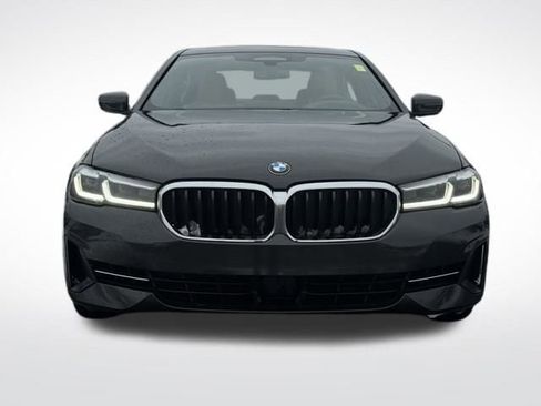 Used 2023 BMW 540i xDrive w/ Premium Package image 2