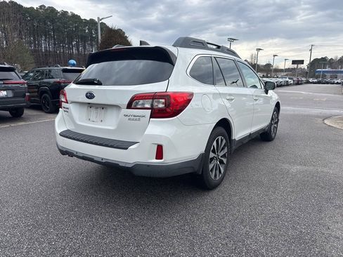 Used 2017 Subaru Outback 2.5i Limited image 5
