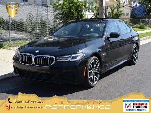 Used 2023 BMW 530e w/ Executive Package RWD image 1