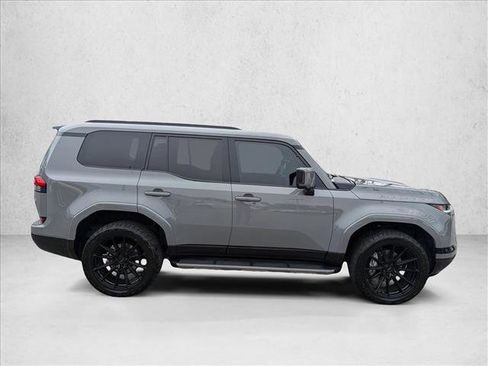 Certified 2025 Lexus GX 550 w/ Cold Area Package image 4