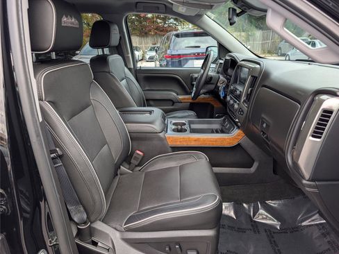 Used 2018 Chevrolet Silverado 1500 High Country w/ High Desert Package image 13