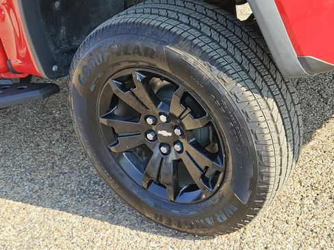 Used 2019 Chevrolet Colorado ZR2 w/ ZR2 Dusk Special Edition AWD/4WD image 7