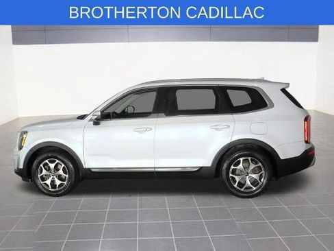 Used 2020 Kia Telluride EX AWD/4WD image 3