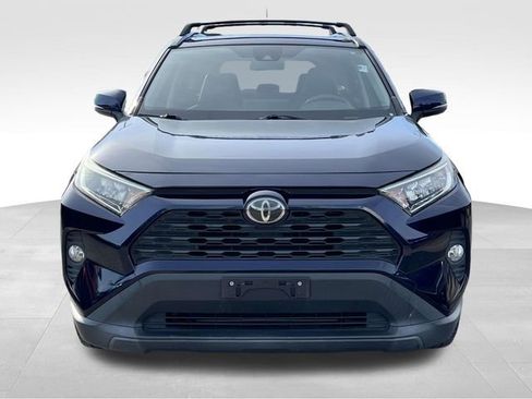 Used 2019 Toyota RAV4 XLE Premium image 2