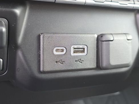 Used 2019 GMC Sierra 1500 SLE w/ SLE Value Package image 27