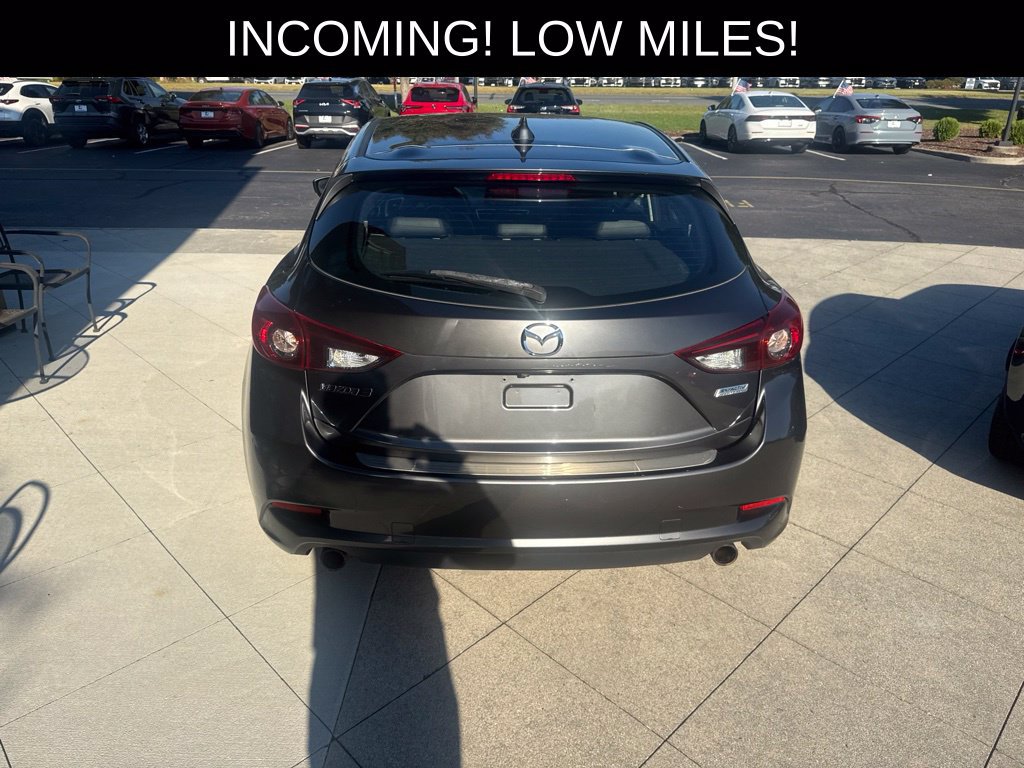 Used 2017 MAZDA MAZDA3 Grand Touring FWD image 4