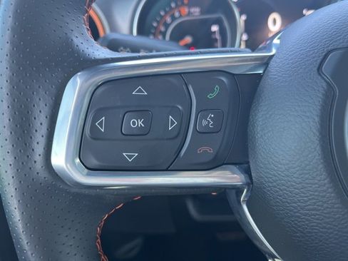 Used 2023 Jeep Gladiator Mojave w/ Cold Weather Group image 27