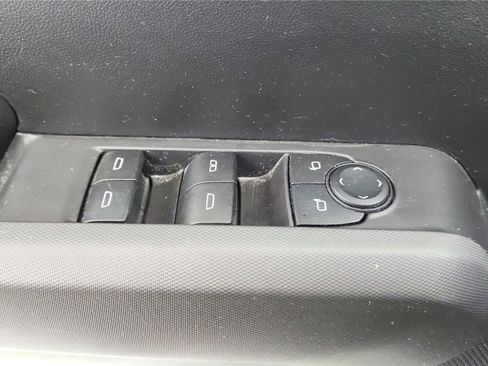 Used 2024 GMC Canyon Elevation image 24