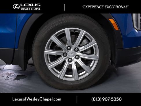 Used 2023 Cadillac XT4 Premium Luxury w/ Cold Weather Package FWD image 5