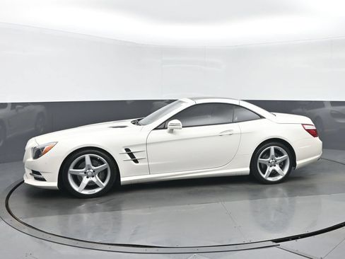 Used 2016 Mercedes-Benz SL 550 image 6