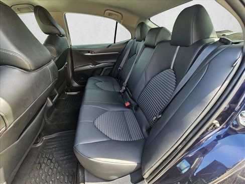 Used 2021 Toyota Camry SE image 17