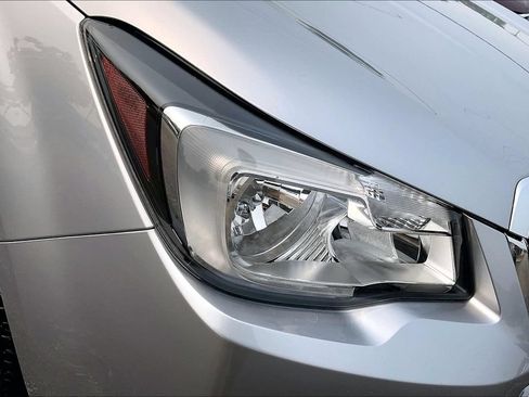 Used 2018 Subaru Forester 2.5i Premium w/ Protection Package #1 AWD/4WD image 32