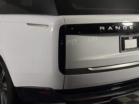 Certified 2026 Land Rover Range Rover SE AWD/4WD image 13