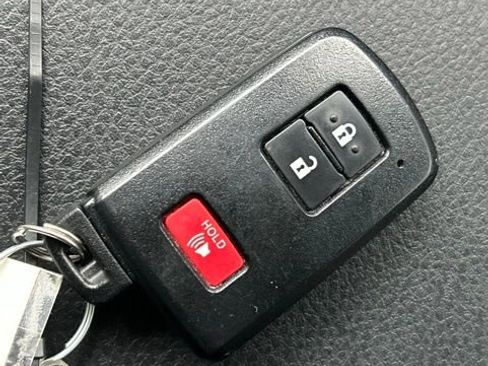 Used 2023 Toyota Tacoma TRD Sport w/ Technology Package AWD/4WD image 38