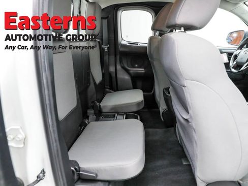 Used 2022 Toyota Tacoma SR image 23