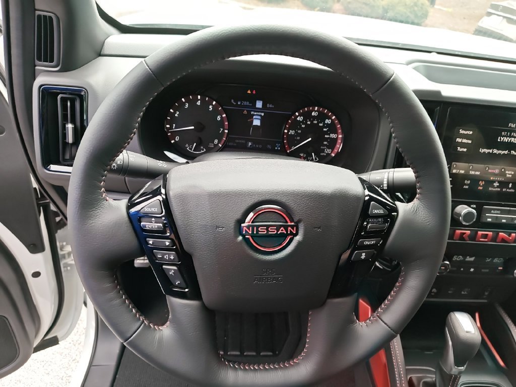 Used 2026 Nissan Frontier PRO-4X w/ Pro Premium Package AWD/4WD image 15