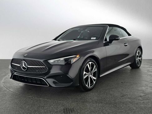 Certified 2025 Mercedes-Benz CLE 300 4MATIC Cabriolet image 9