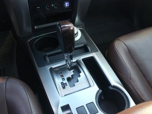 Used 2022 Toyota 4Runner Limited image 27