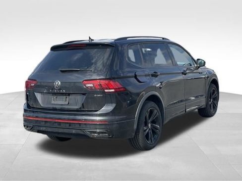 Used 2023 Volkswagen Tiguan SE R-Line AWD/4WD image 4