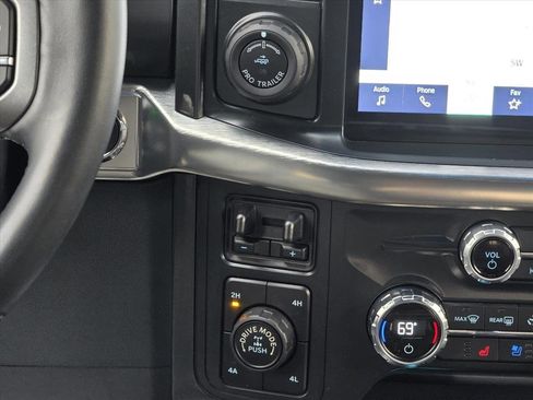 Used 2021 Ford F150 Lariat w/ Max Trailer Tow Package image 21