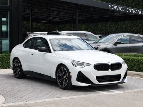 Used 2023 BMW M240i xDrive Coupe image 2
