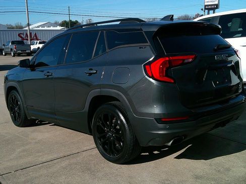 Used 2020 GMC Terrain SLT w/ Preferred Package image 2