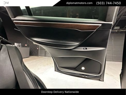 Used 2016 Tesla Model X Performance image 32